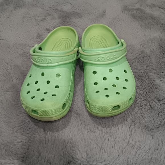 Crocs - Picture 2 of 3